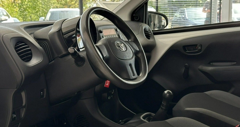 Toyota Aygo cena 35900 przebieg: 119417, rok produkcji 2019 z Grójec małe 781